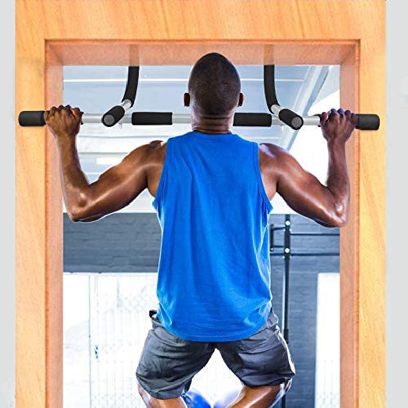 Attrezzatura fitness da intern - Pull Up Bar Doorframe recensione e prezzo